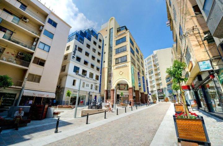 Stunning 2Br Holiday Penthouse In Central Sliema Exterior foto