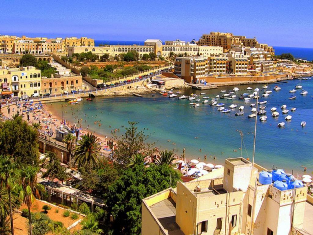 Stunning 2Br Holiday Penthouse In Central Sliema Exterior foto